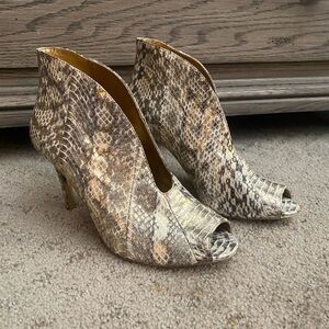 Vero Cuoio Snakeskin Heeled Boots